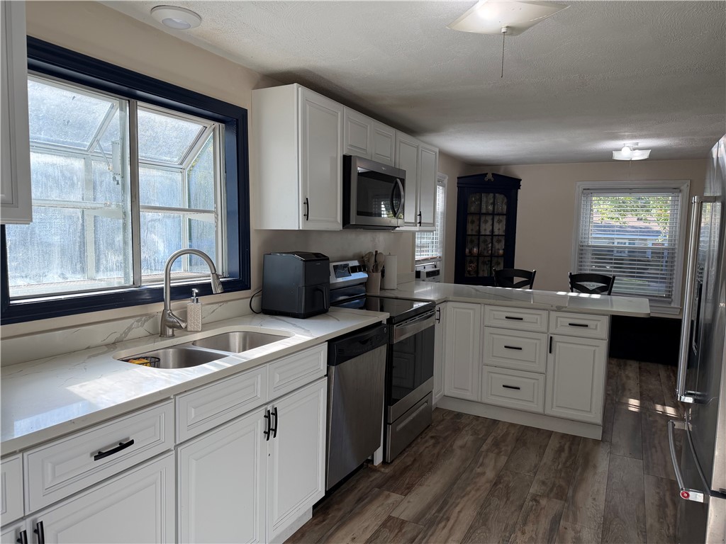 27 Irene Boulevard Woonsocket, RI 02895 - Photo 14 of 24