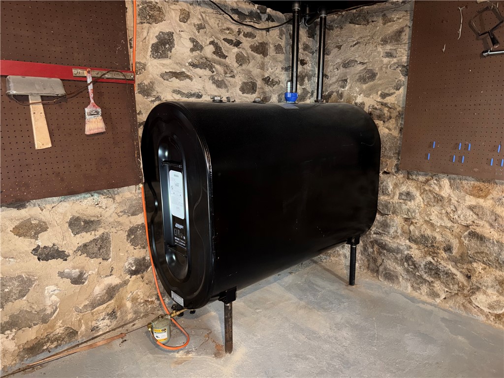 27 Irene Boulevard Woonsocket, RI 02895 - Photo 21 of 24