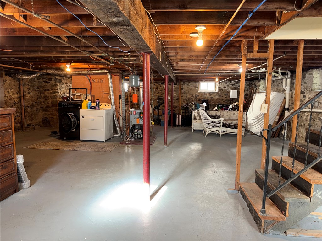 27 Irene Boulevard Woonsocket, RI 02895 - Photo 22 of 24