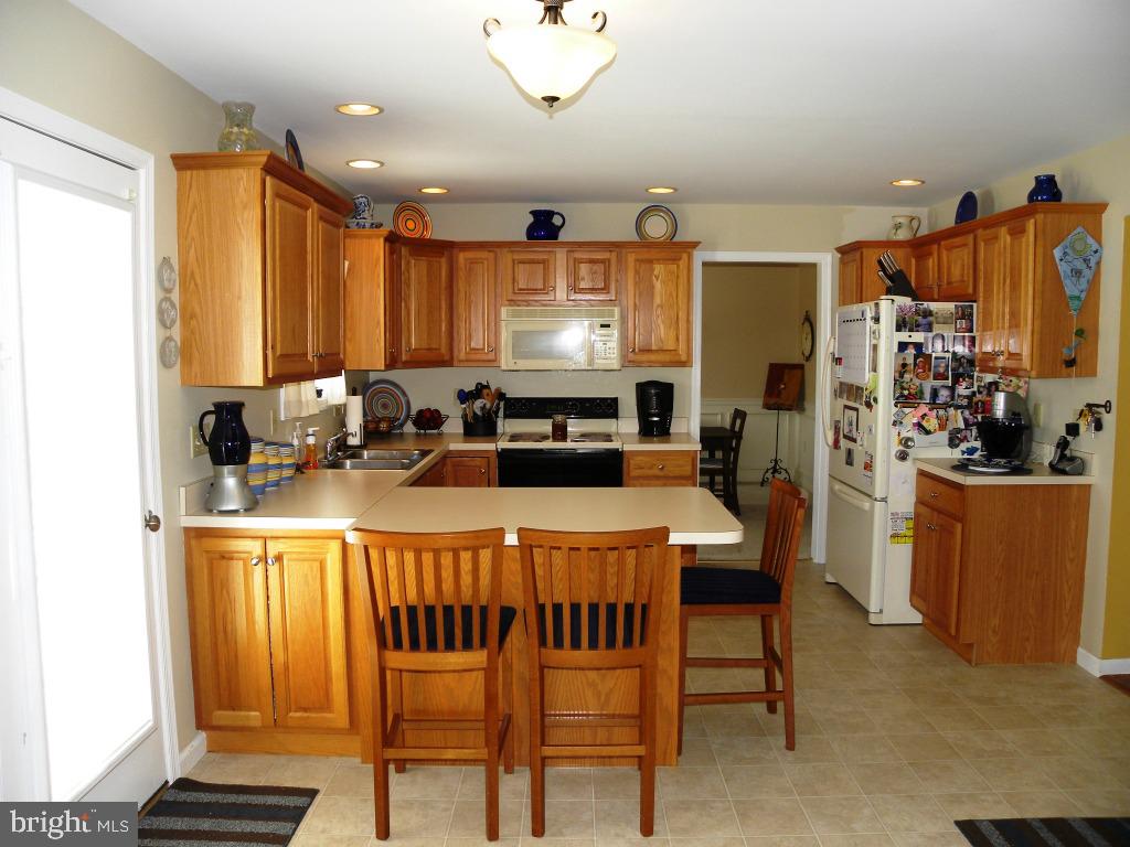 838 West Brubaker Valley Road Lititz, PA 17543 - Photo 7 of 22