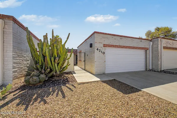 $290,000 | 4210 North Limberlost Circle, Tucson, AZ 85705