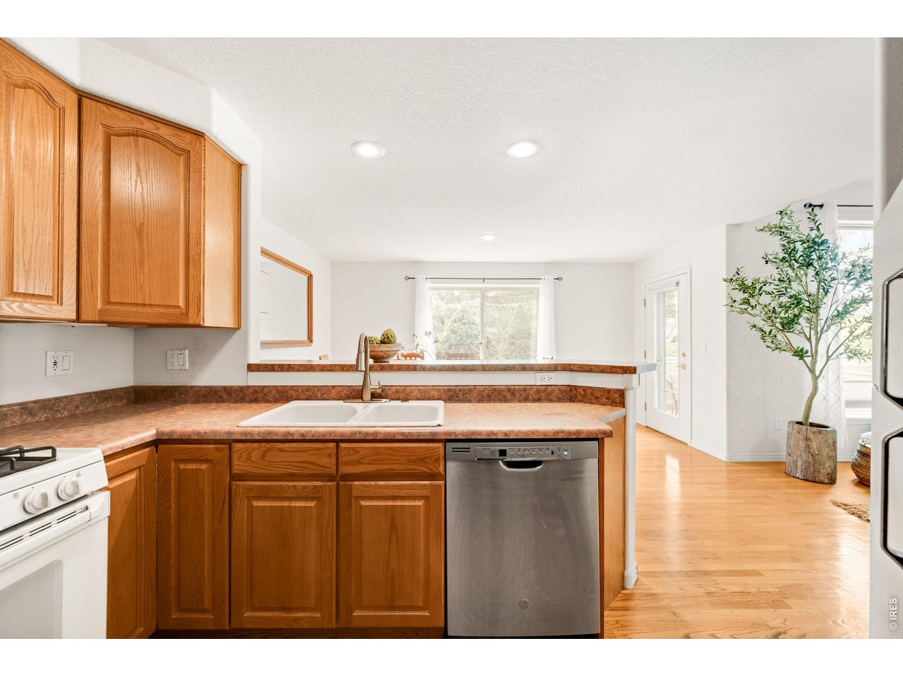 903 Hover Ridge Circle, Unit 2 Longmont, CO 80501 - Photo 12 of 29