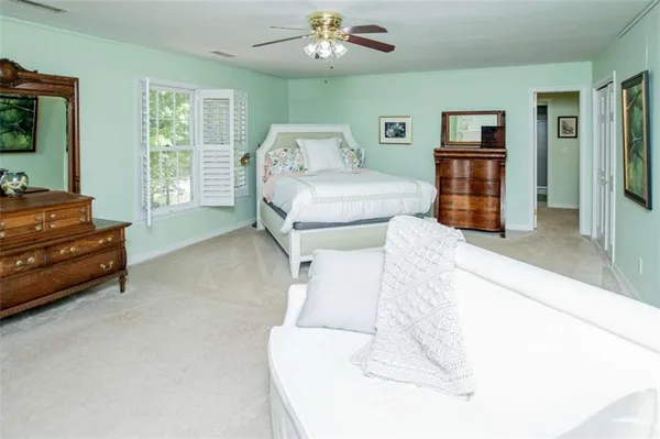$849,900 | 203 South Ole Hickory Trail, Carrollton, GA 30117