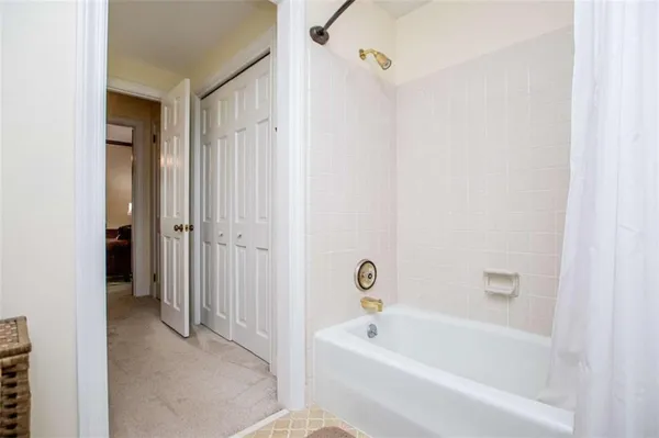 $849,900 | 203 South Ole Hickory Trail, Carrollton, GA 30117