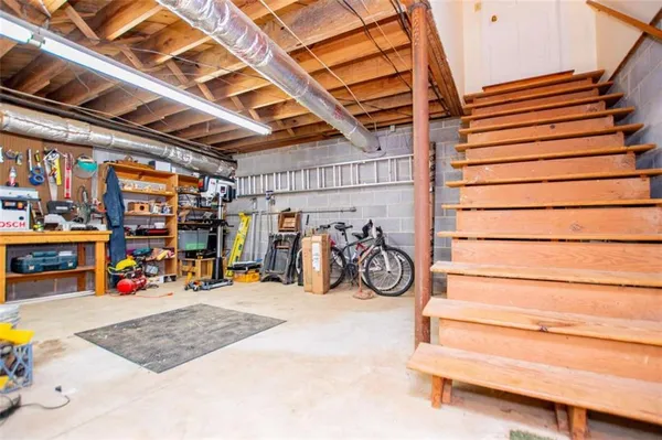 $849,900 | 203 South Ole Hickory Trail, Carrollton, GA 30117