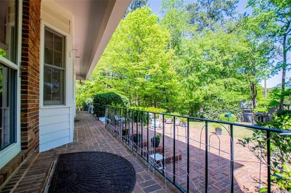 $849,900 | 203 South Ole Hickory Trail, Carrollton, GA 30117