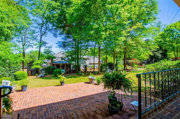 $849,900 | 203 South Ole Hickory Trail, Carrollton, GA 30117