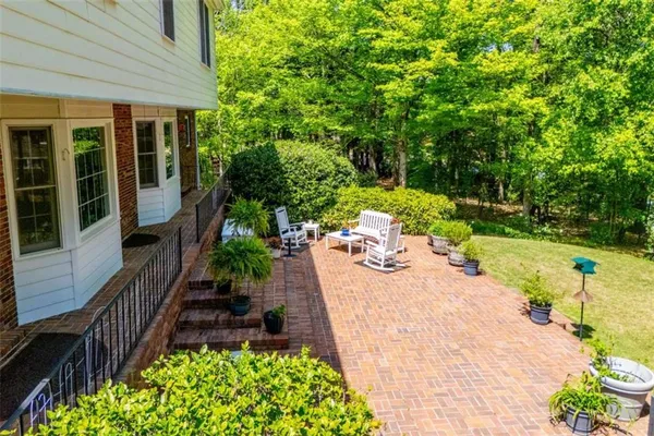 $849,900 | 203 South Ole Hickory Trail, Carrollton, GA 30117