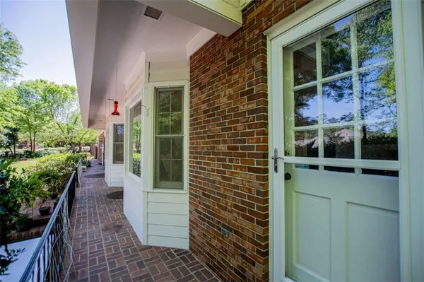 $849,900 | 203 South Ole Hickory Trail, Carrollton, GA 30117