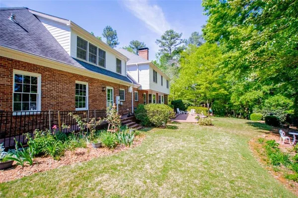 $849,900 | 203 South Ole Hickory Trail, Carrollton, GA 30117