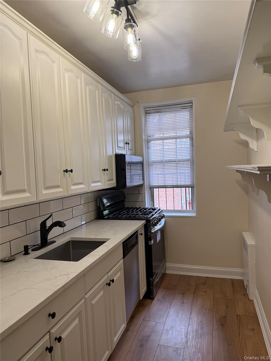 770 Bronx River Road, Unit A42 Yonkers, NY 10708 - Photo 2 of 9