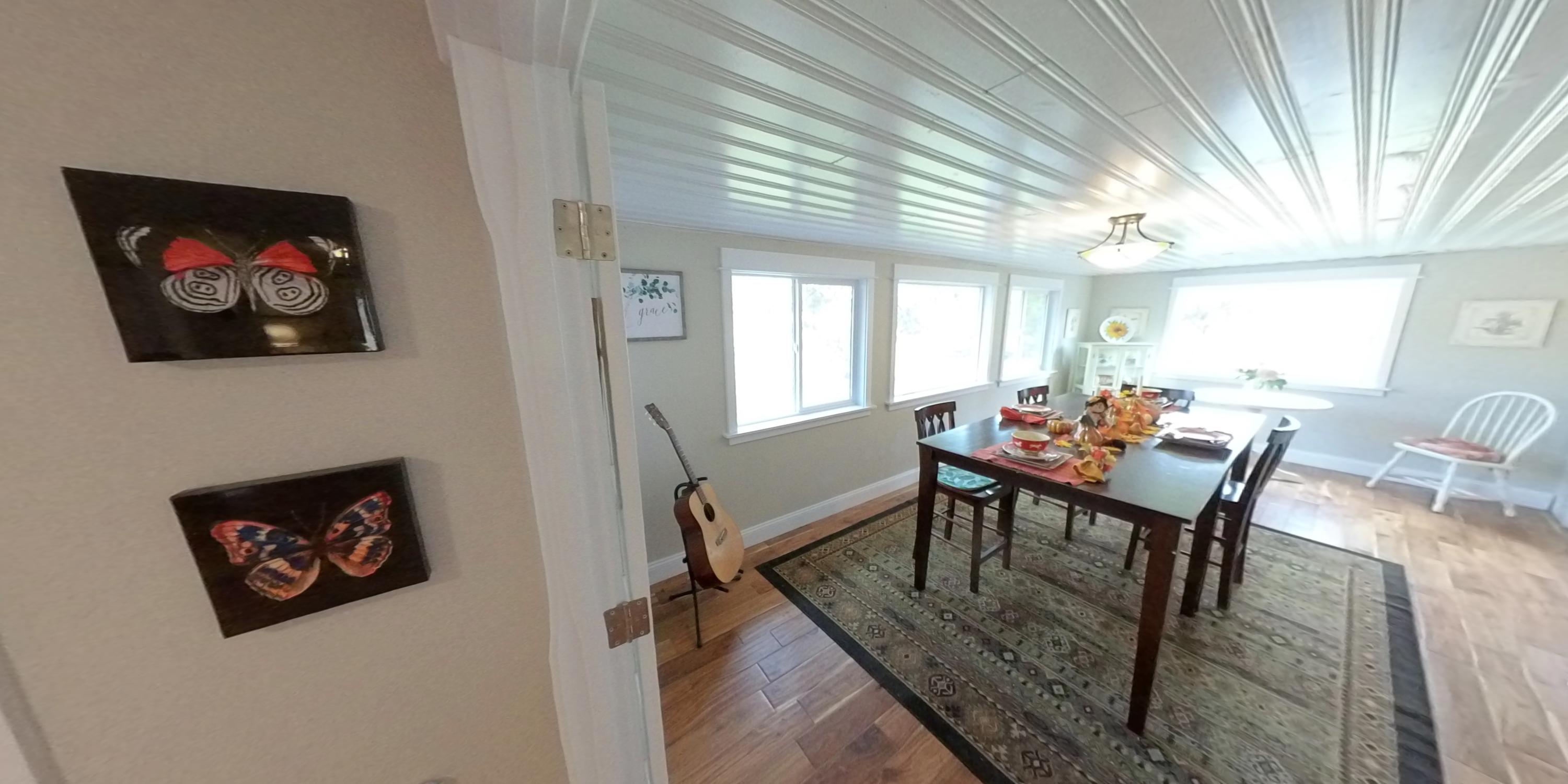 16355 Shiloh Road White City, OR 97503 - Photo 8 of 23 08-diningfrom360