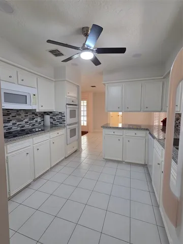 $429,500 | 418 Longview Drive, Sugar Land, TX 77478