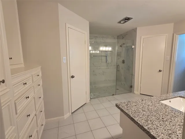 $429,500 | 418 Longview Drive, Sugar Land, TX 77478