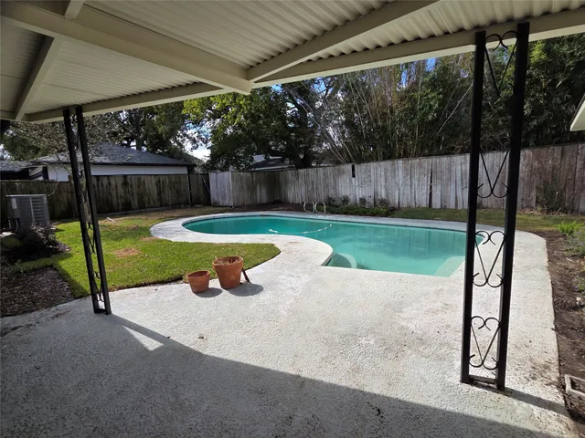 $429,500 | 418 Longview Drive, Sugar Land, TX 77478