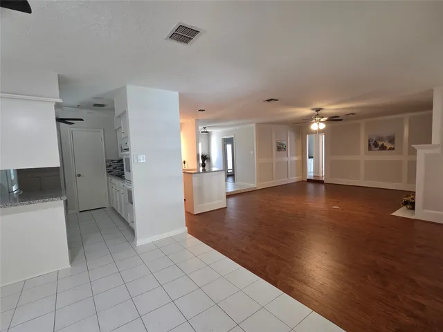 $429,500 | 418 Longview Drive, Sugar Land, TX 77478