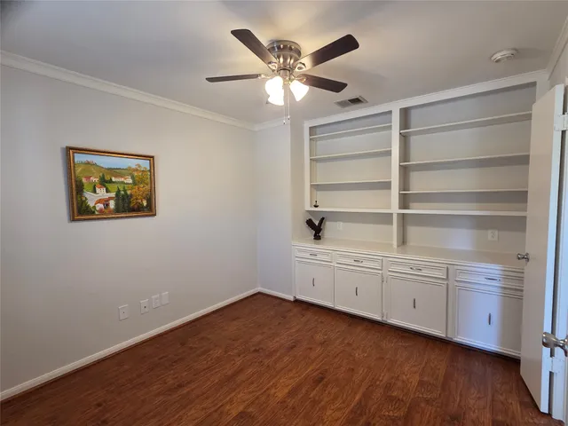 $429,500 | 418 Longview Drive, Sugar Land, TX 77478