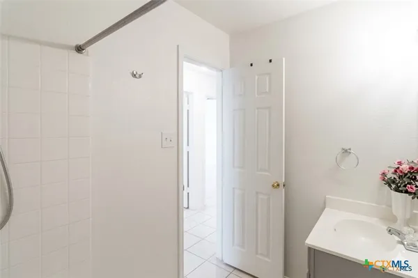 $1,300 | 3603 Woodrow Drive, Unit B, Killeen, TX 76549