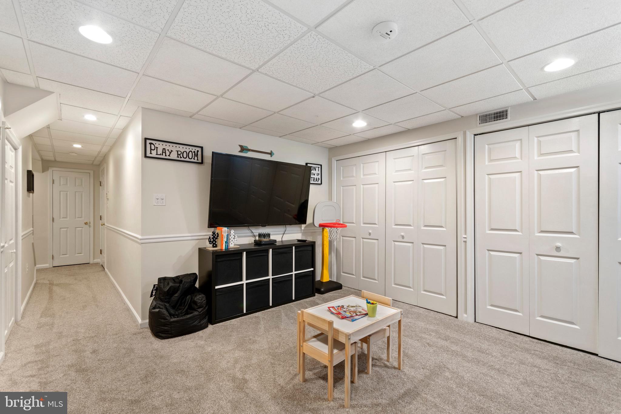 233 Springvalley Way Aston, PA 19014 - Photo 23 of 28 Gallery Image 23