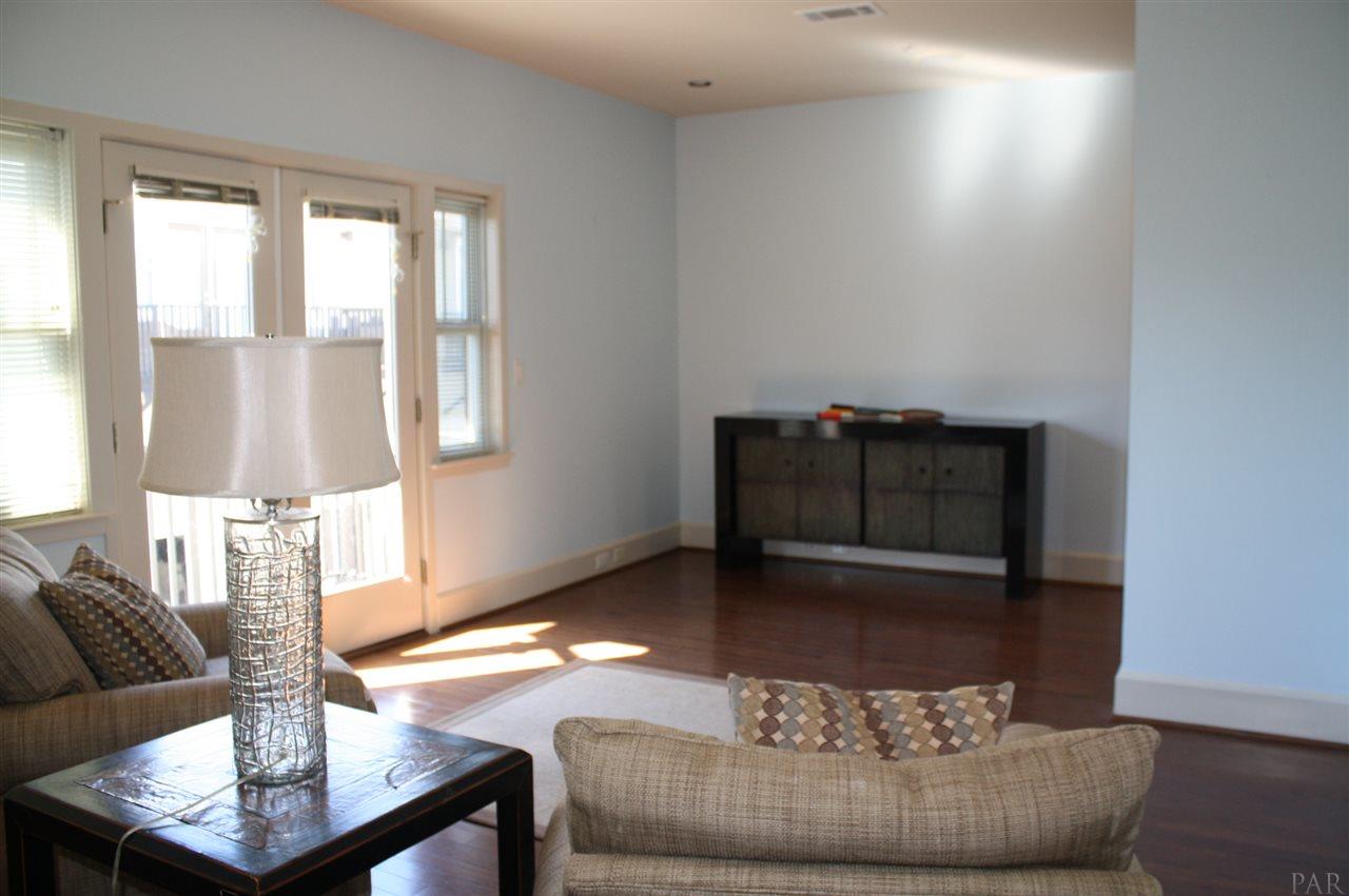 529 North Spring Street Pensacola, FL 32501 - Photo 24 of 47