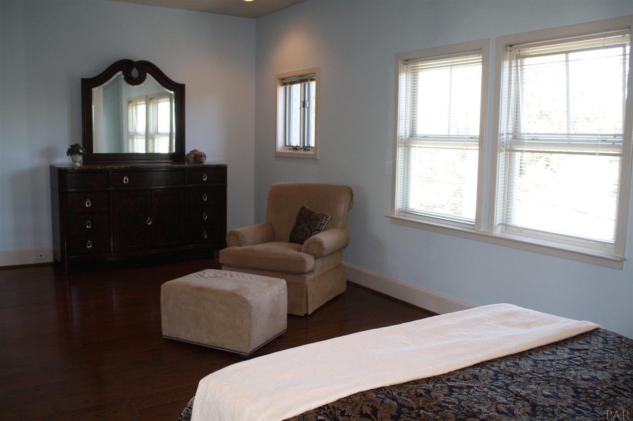 529 North Spring Street Pensacola, FL 32501 - Photo 26 of 47