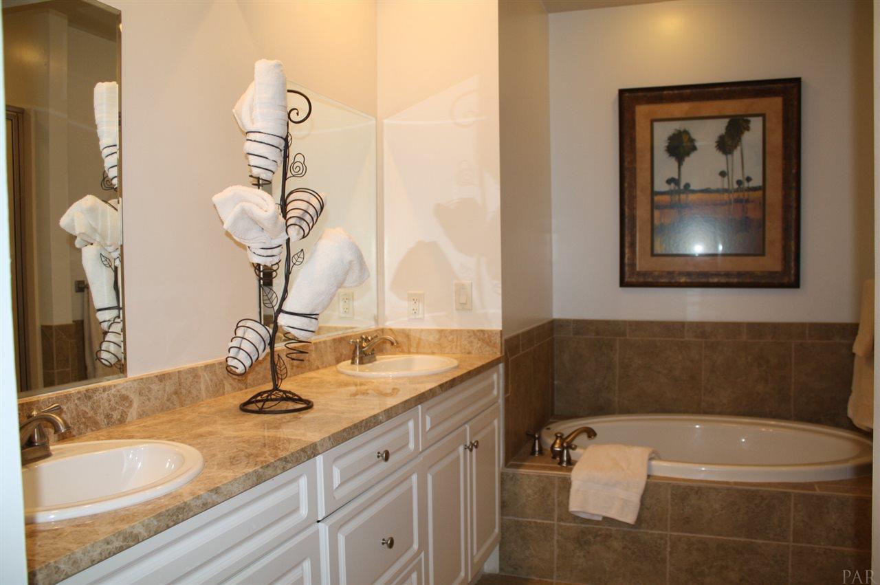 529 North Spring Street Pensacola, FL 32501 - Photo 27 of 47