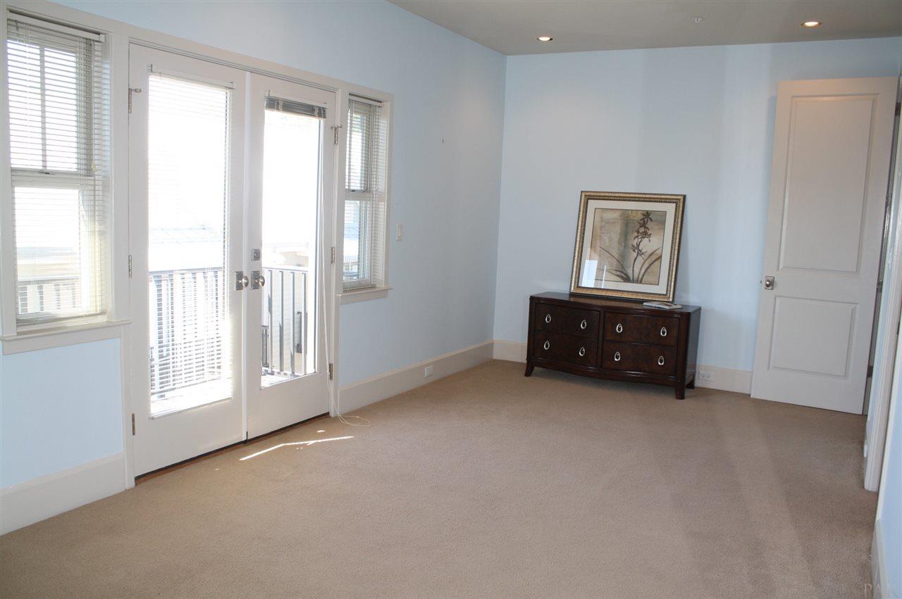 529 North Spring Street Pensacola, FL 32501 - Photo 35 of 47