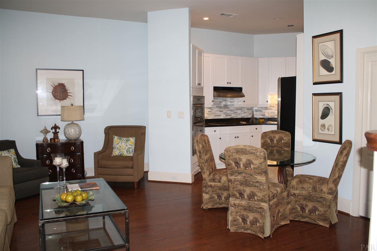 529 North Spring Street Pensacola, FL 32501 - Photo 5 of 47