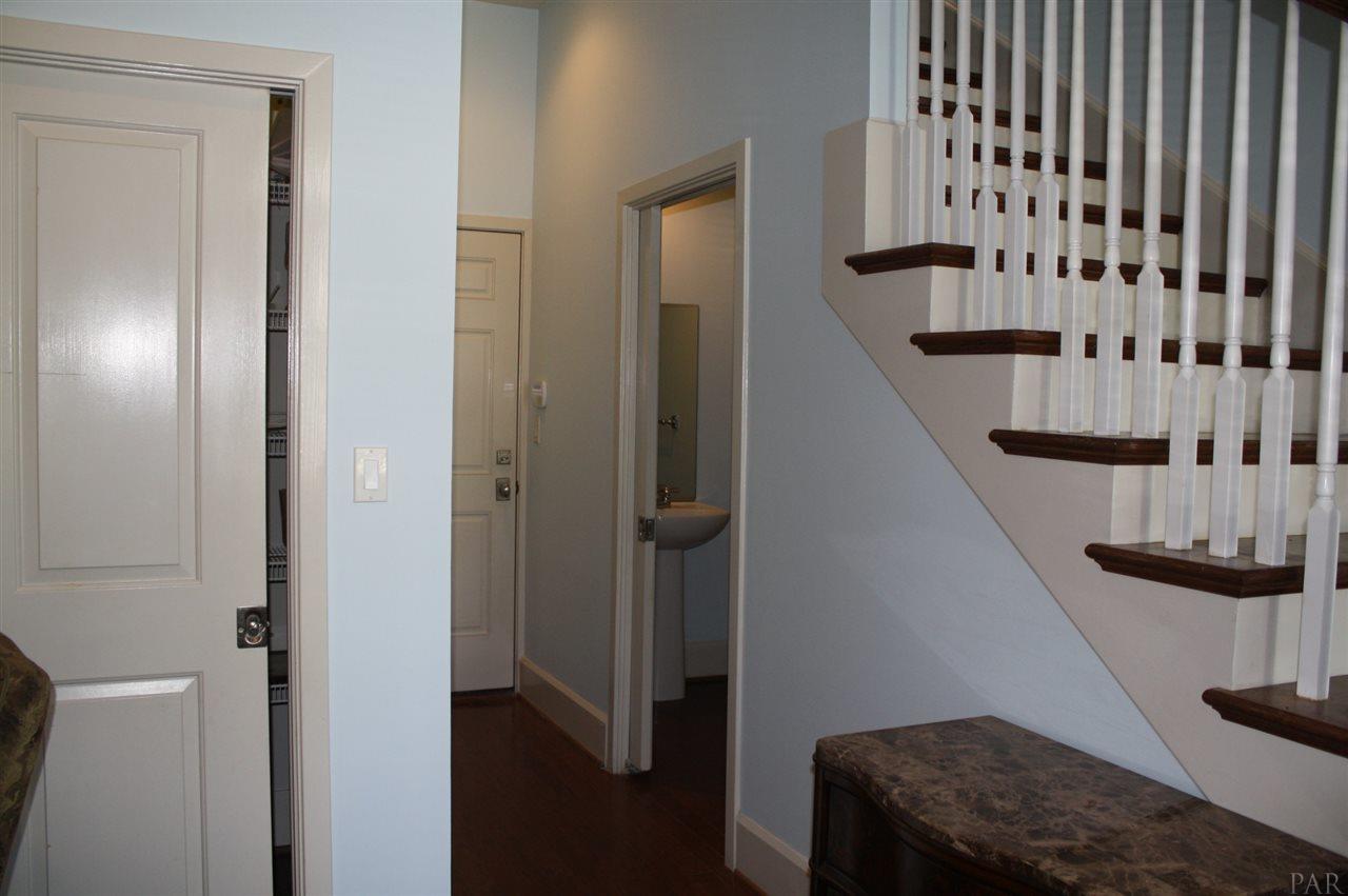 529 North Spring Street Pensacola, FL 32501 - Photo 6 of 47