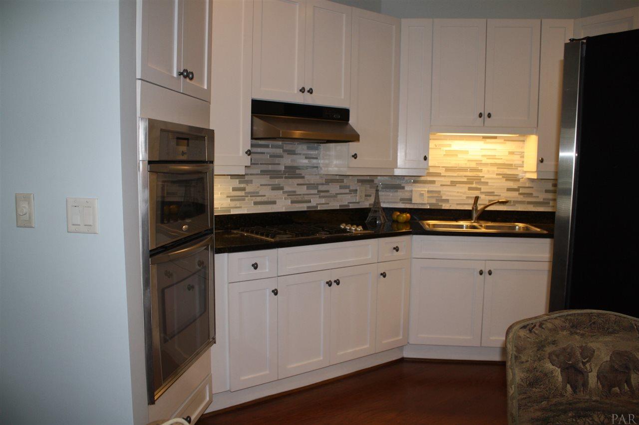 529 North Spring Street Pensacola, FL 32501 - Photo 7 of 47