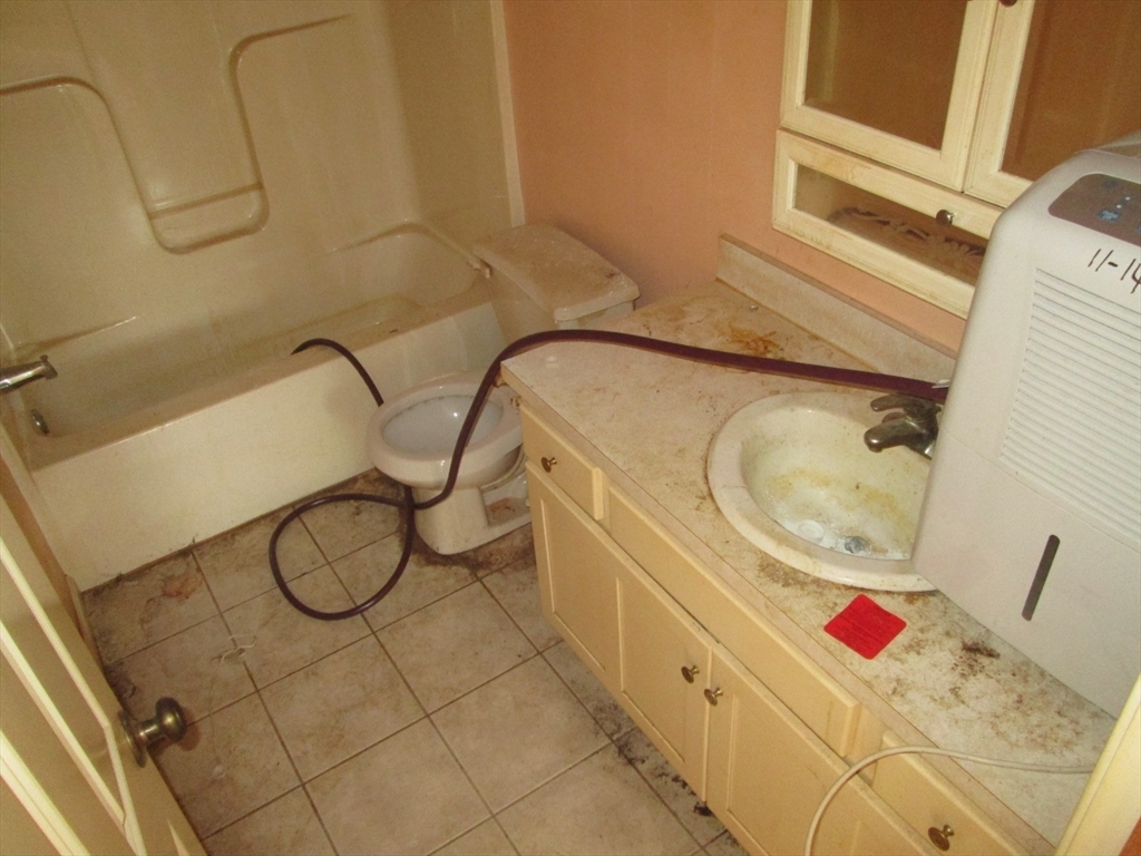 32 Rena Street Worcester, MA 01604 - Photo 24 of 40 Gallery Image 24