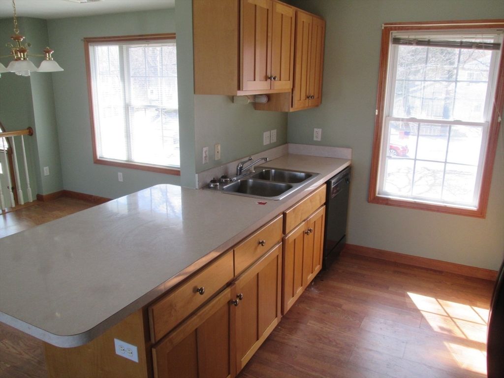32 Rena Street Worcester, MA 01604 - Photo 3 of 40 Gallery Image 3
