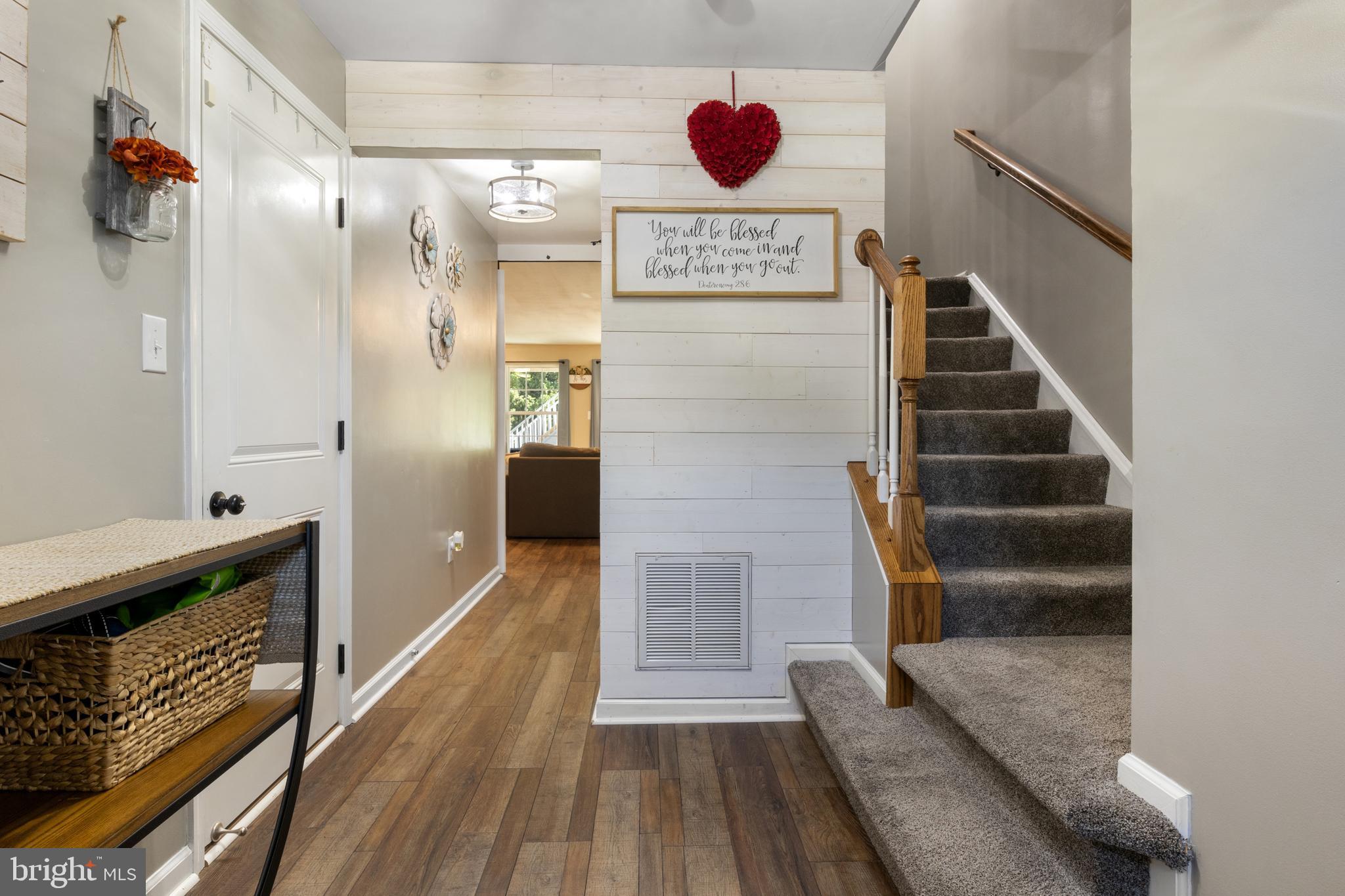 855 Blossom Drive Hanover, PA 17331 - Photo 4 of 53 a view of an entryway