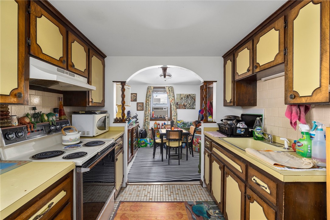64 Walnut Street Tiverton, RI 02878 - Photo 35 of 40
