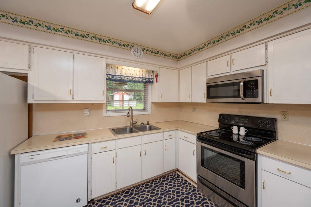 6215 Rockefeller Drive Columbus, GA 31909 - Photo 8 of 27 Gallery Image 8