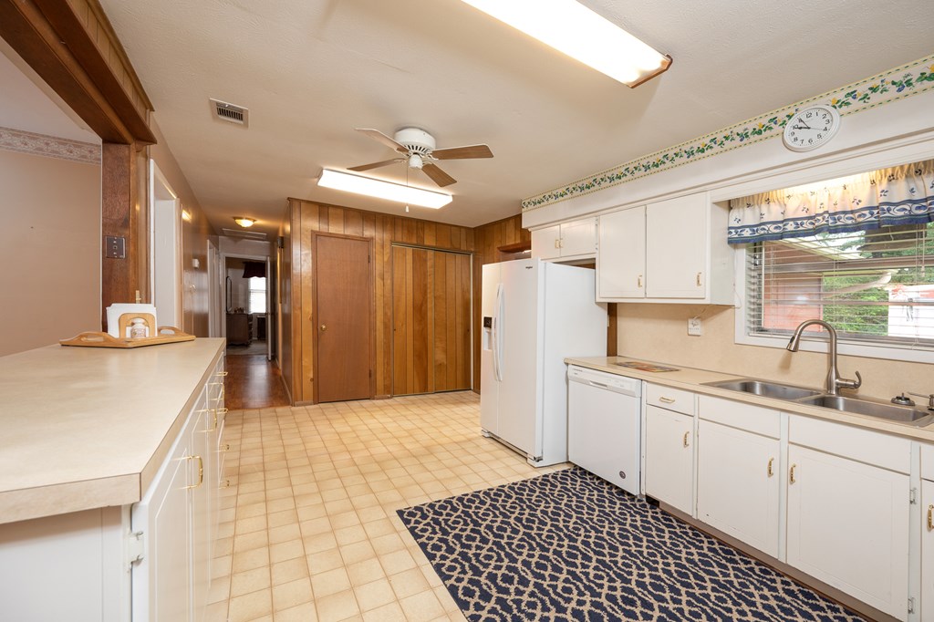 6215 Rockefeller Drive Columbus, GA 31909 - Photo 9 of 27 Gallery Image 9