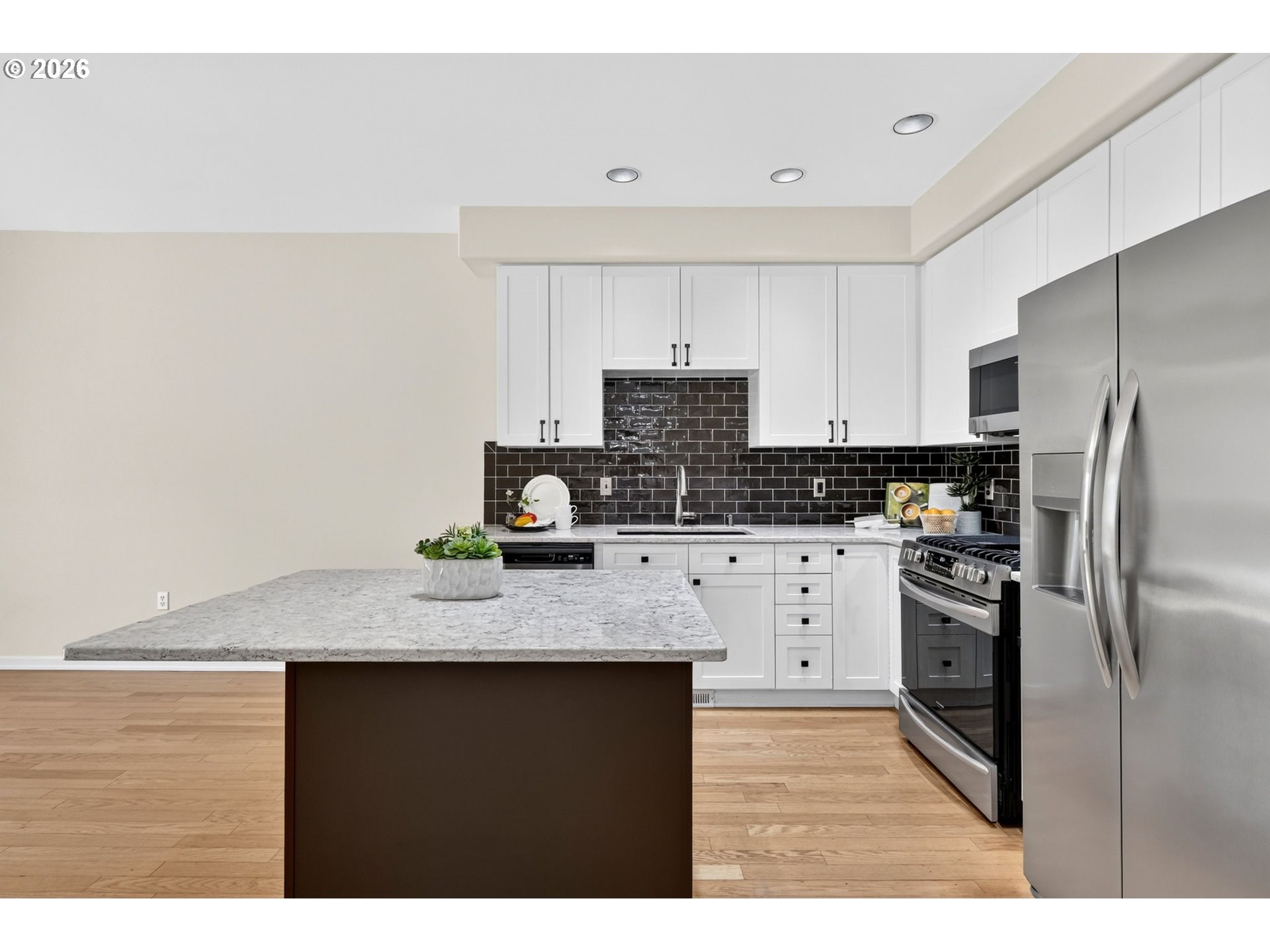 2926 Southwest Texas Street Portland, OR 97219 - Photo 15 of 44