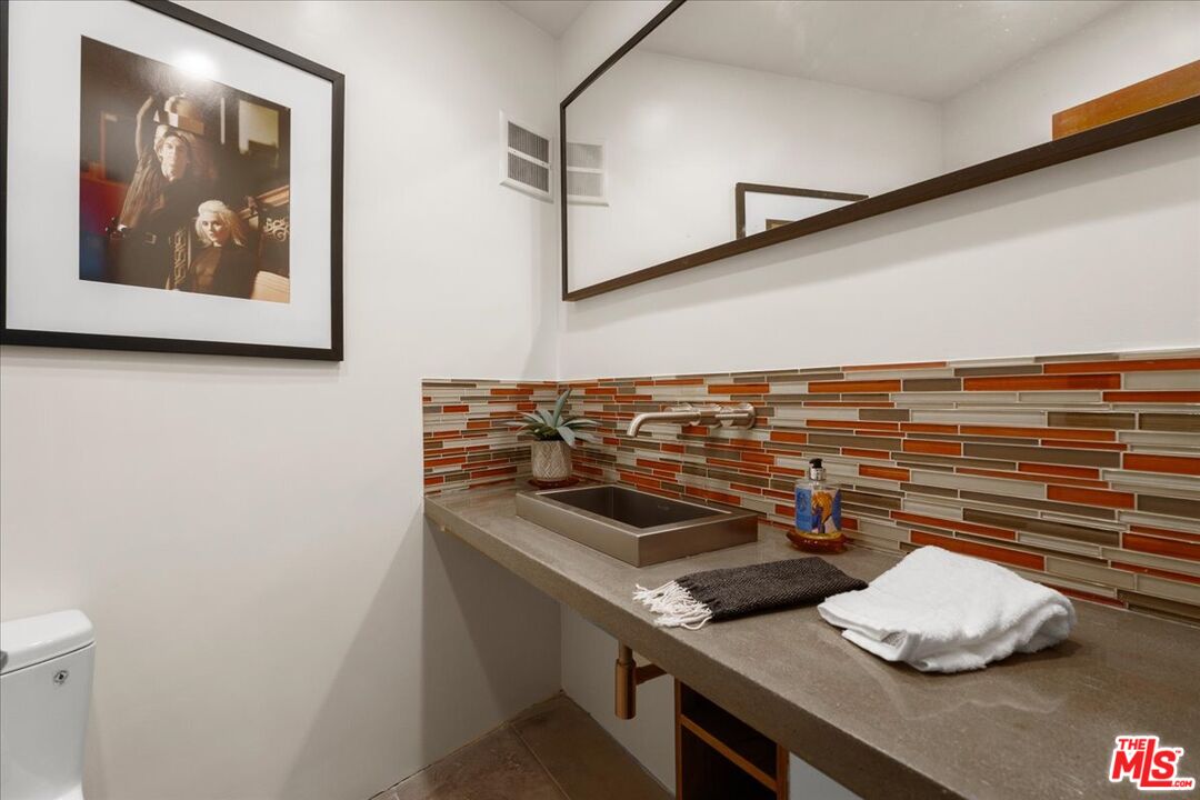 3234 Hillock Drive Los Angeles, CA 90068 - Photo 15 of 25 a view of a workspace with furniture