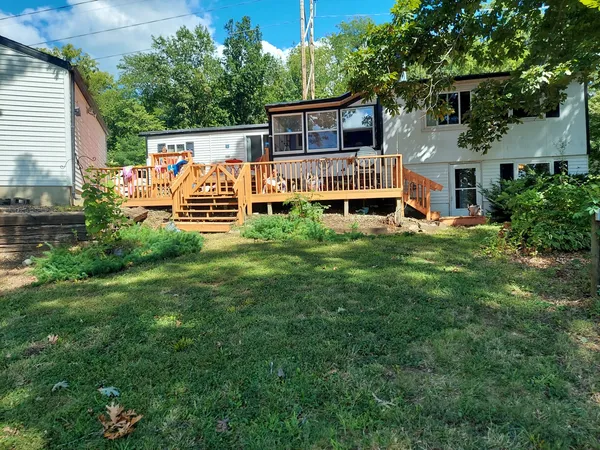 $130,000 | 1 Knotville Drive, Tower Hill, IL 62571