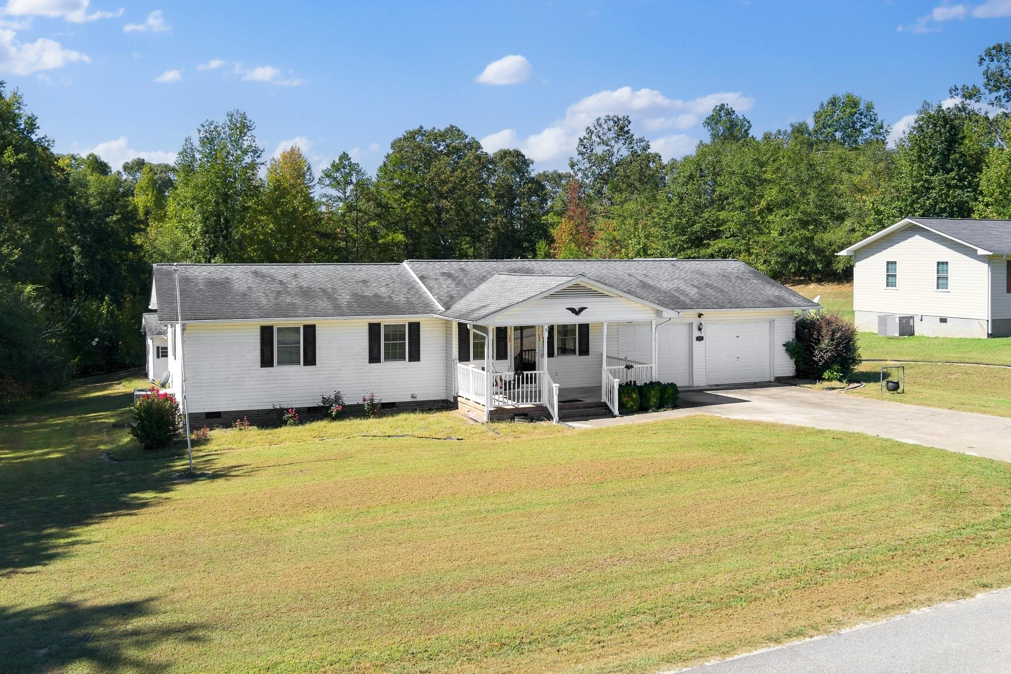 328 Parsons Road Woodruff, SC 29388 - Photo 3 of 26 Gallery Image 3