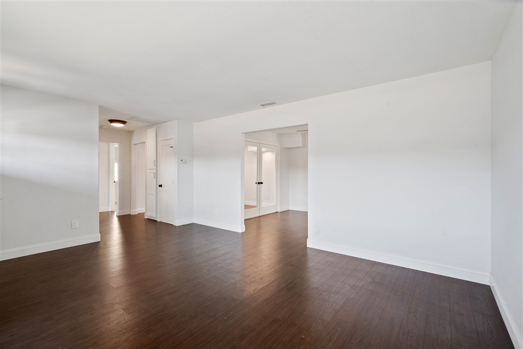 10027 Settle Road Santee, CA 92071 - Photo 3 of 25