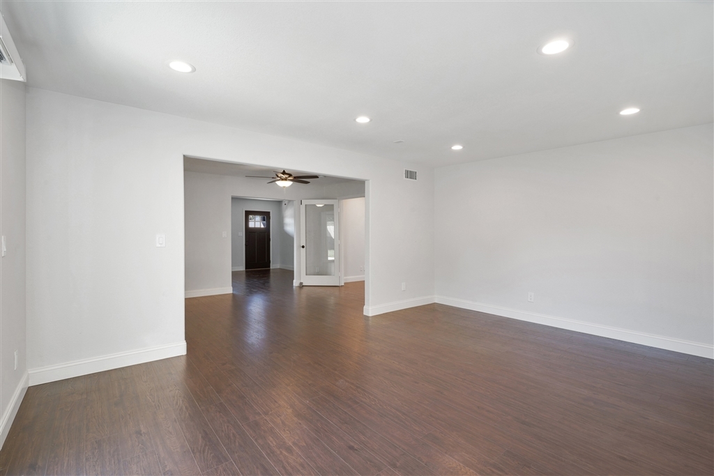 10027 Settle Road Santee, CA 92071 - Photo 4 of 25