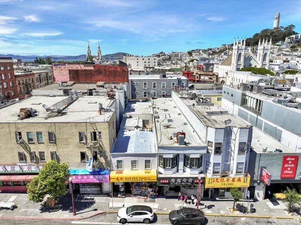 a picture of city view