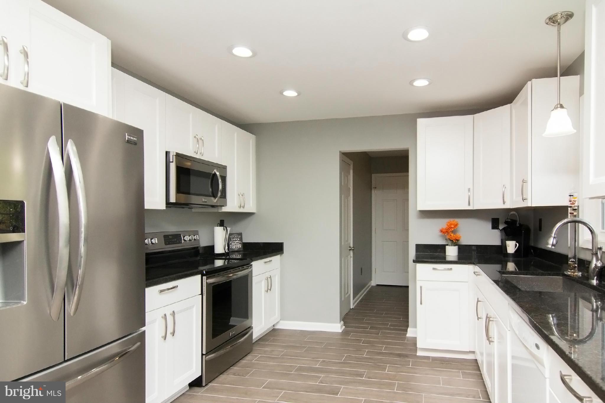470 Uniontown Road Westminster, MD 21158 - Photo 8 of 25 Kitchen