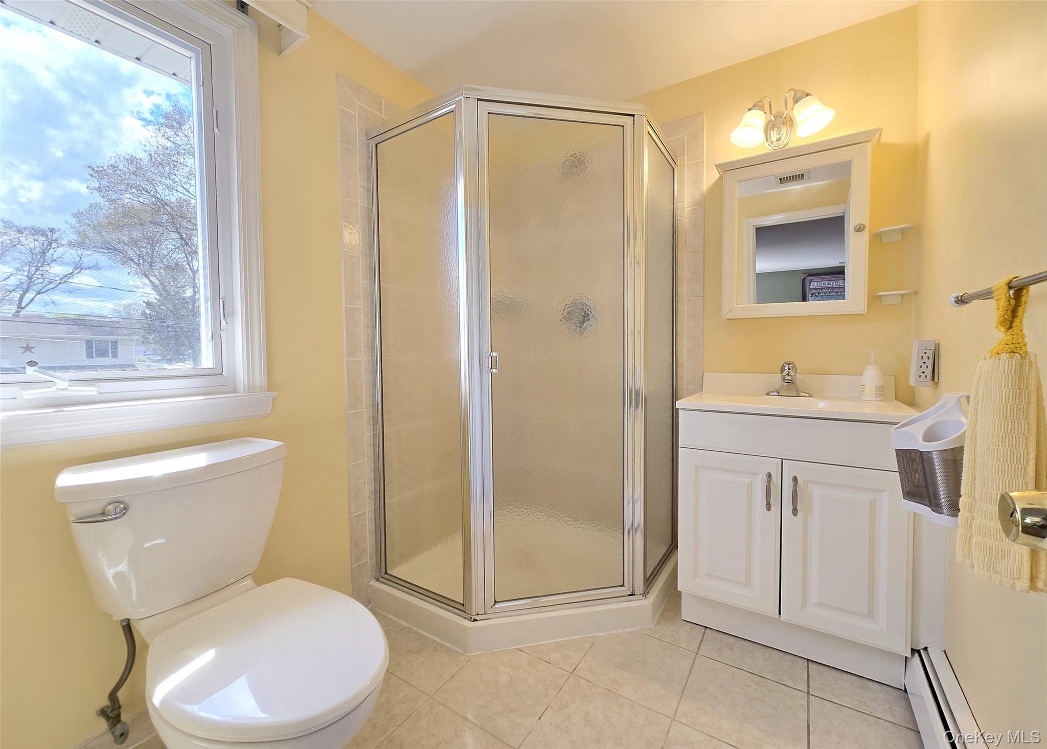 31 Executive Road Selden, NY 11784 - Photo 20 of 23