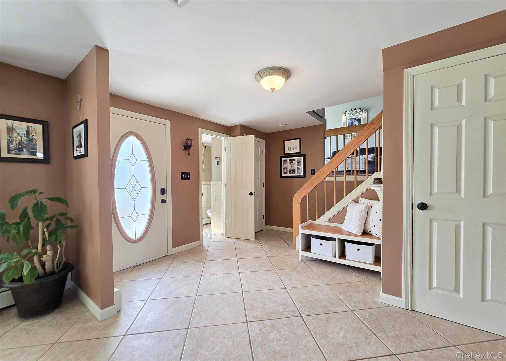 31 Executive Road Selden, NY 11784 - Photo 3 of 23