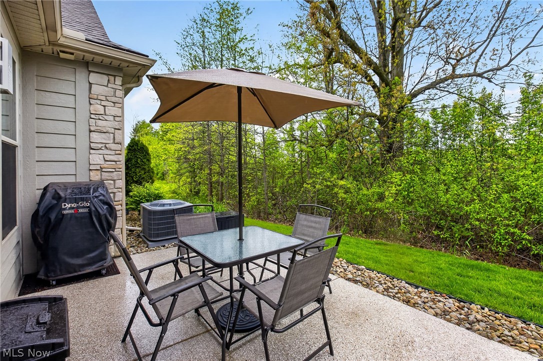 9264 Sharrott Road, Unit 804 Youngstown, OH 44514 - Photo 26 of 30