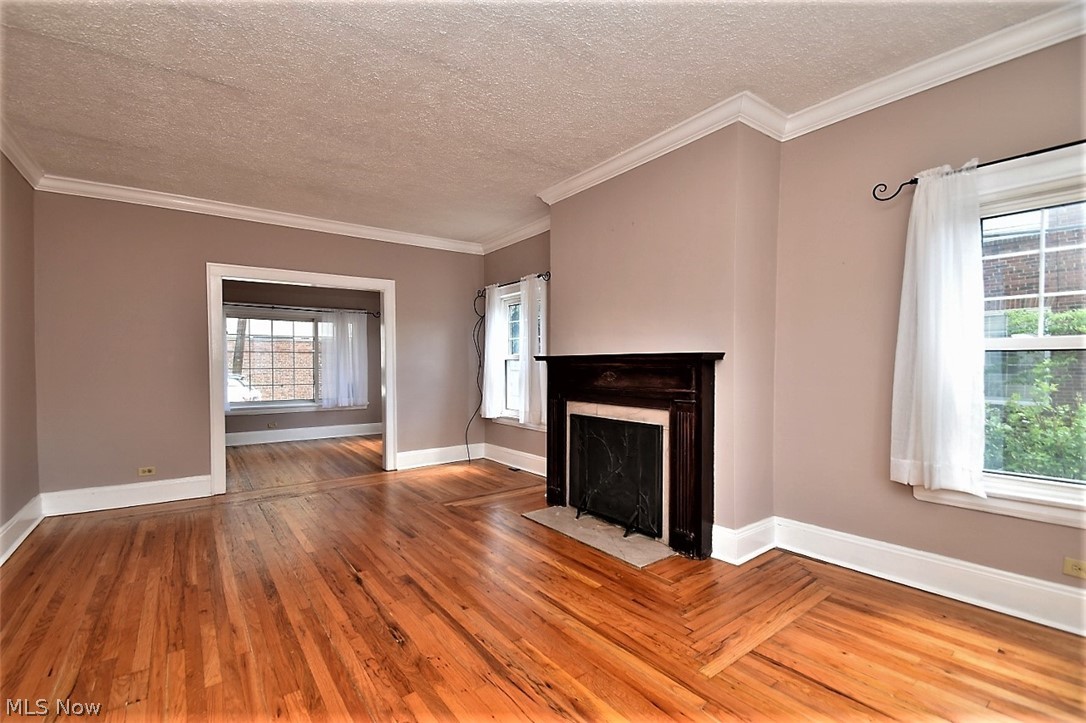 13609 Drexmore Road Cleveland, OH 44120 - Photo 4 of 33