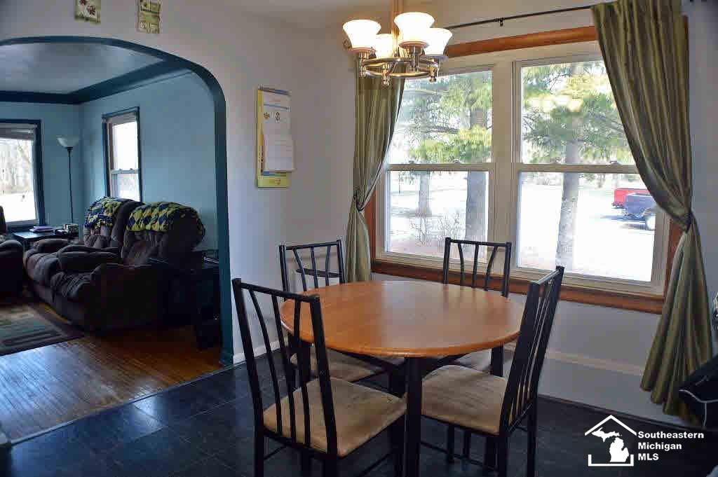7404 Monroe Road Lambertville, MI 48144 - Photo 7 of 18 20458183-6.JPG