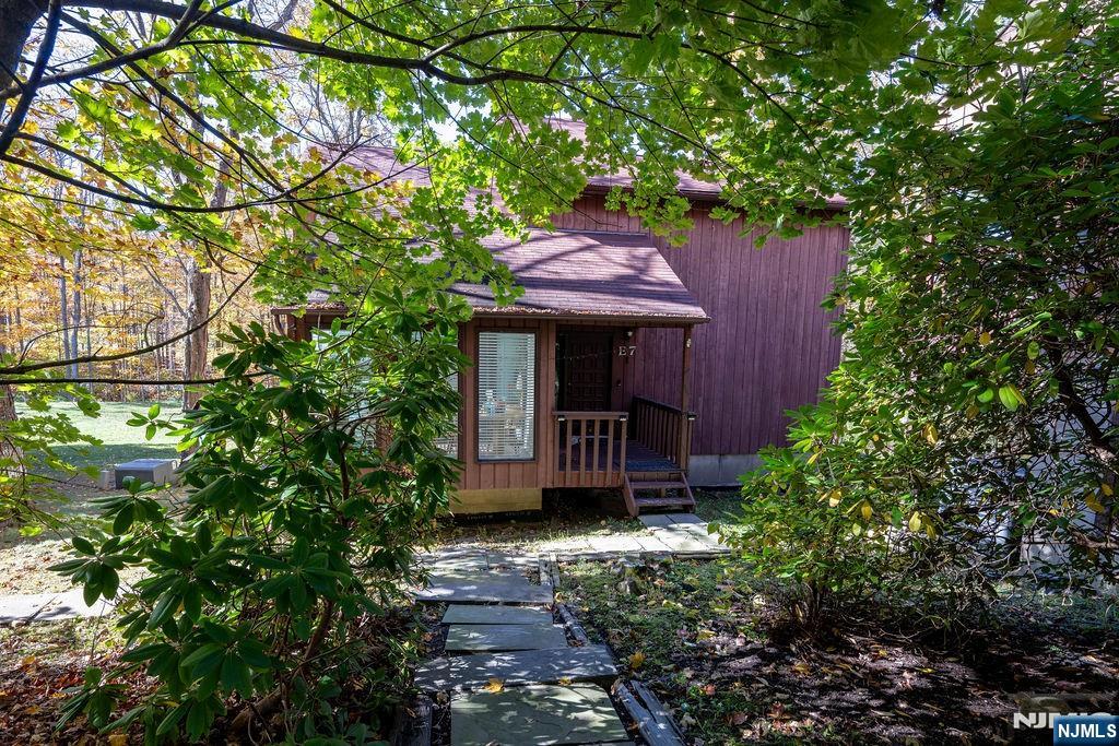 13 Village Way, Unit 7 Vernon, NJ 07462 - Photo 2 of 46